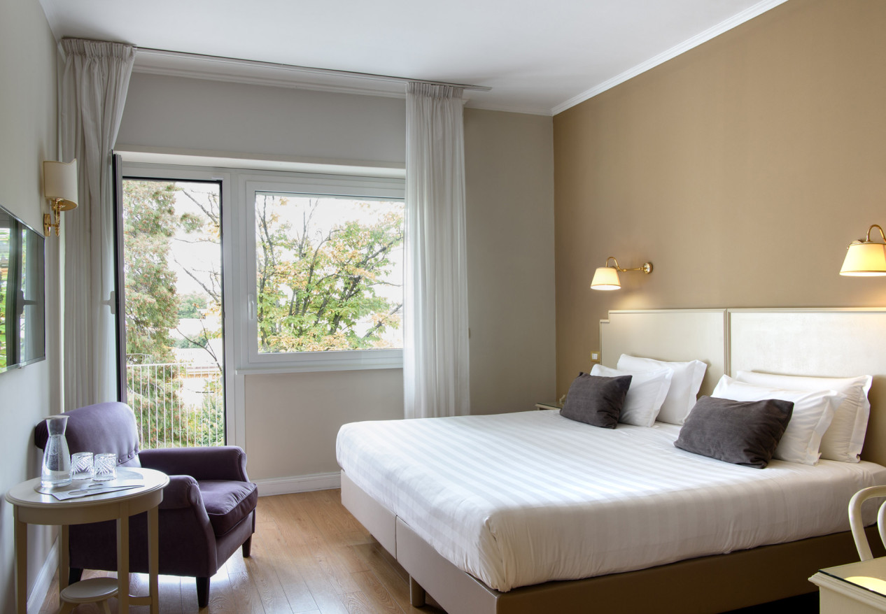 media.Slide_CameraSuperior_2SilvaSplendid_Fiuggi